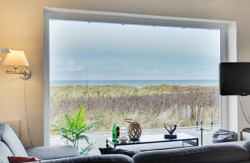 Lild Strand House | 260 m² House ∙ 5 bedrooms ∙ 10 guests