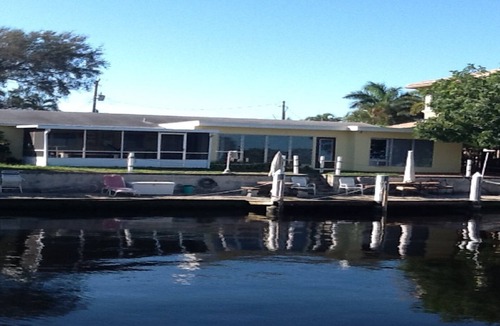 Pompano Isles Apartment | 260 Waterfront apartment close to beach