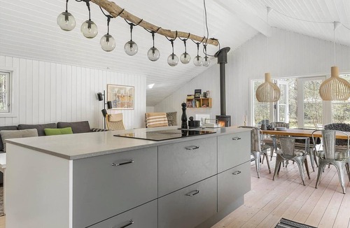 Pedersker House | 2630 Nexø - Møllestien 6