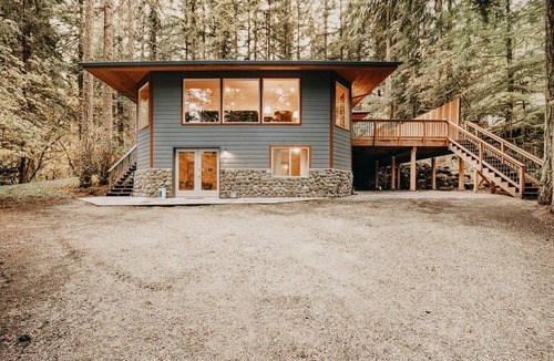 Glacier Cabin | 268 m² Cabin ∙ 3 bedrooms ∙ 11 guests