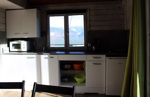 Miribel-les-Echelles Ski Chalet | 27. Chalet Gentiane 24m² Mezzanine 5 persons