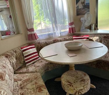 Ardentinny House | 27 Glenfinart Caravan Park