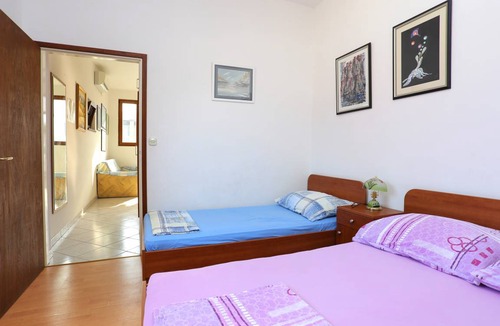Municipality of Trogir Apartment | 27 m² Apartment ∙ 1 bedroom ∙ 5 guests