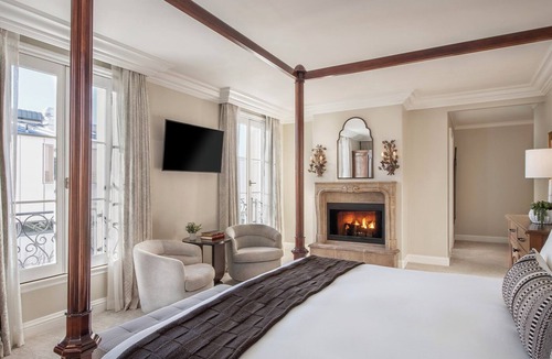 Healdsburg Hotel | 27 North