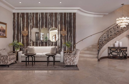 Healdsburg Hotel | 27 North