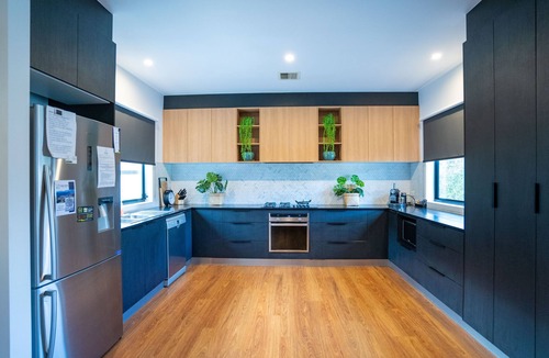 Bright Apartment | 27 On Mountbatten, Bright