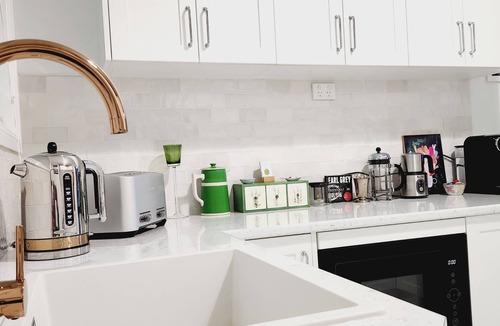 Central Mudgee Villa | 270 On Church - Mudgee's Hidden Gem