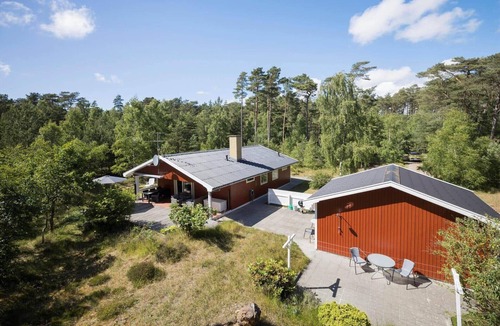 Pedersker House | 2703 Nexø - Strandmølleskoven 1