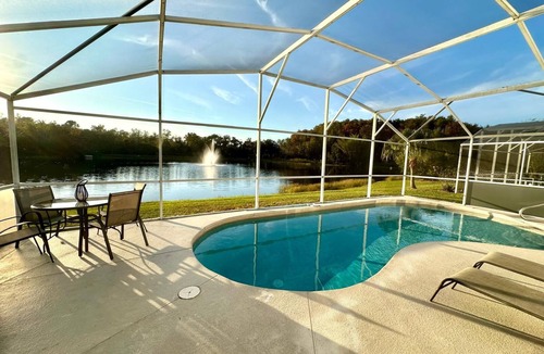 Chatham Park Villa | 2705 Bungalow beside Lake