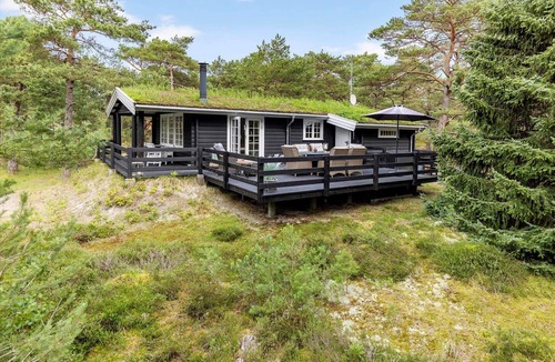 Pedersker House | 2705 Nexø - Møllestien 13