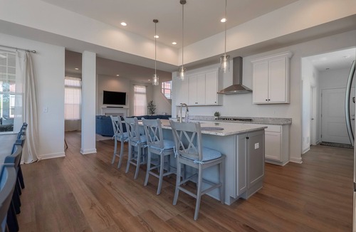 Delavan House | 2708 Harbor Court