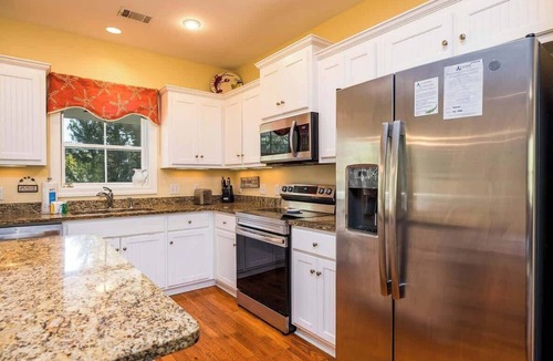 Deer Lake House | 271 Deer Lake Drive