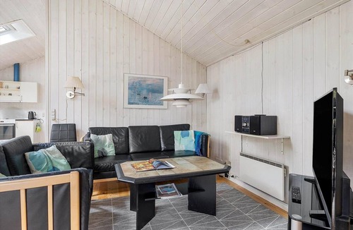 Pedersker House | 2720 Nexø - Strandmølleskoven 15
