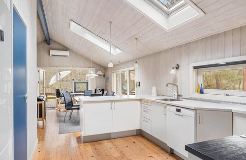 Pedersker House | 2720 Nexø - Strandmølleskoven 15
