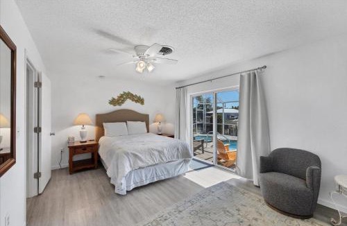 Harbour Heights House | 27305 Voyageur