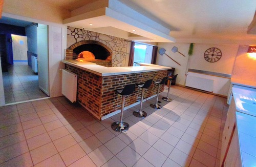 Thezillieu Cottage | 27personnes(15+12) Heated outdoor pool summer/winter 30° Party room basement