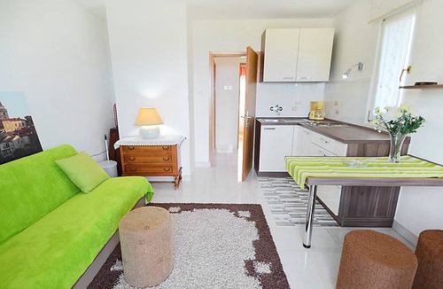Municipality of Omisalj Apartment | 28 m² Apartment ∙ 1 bedroom ∙ 3 guests