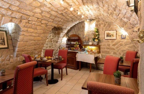 Odeon Hotel | 28 m² Hotel ∙ 10 guests
