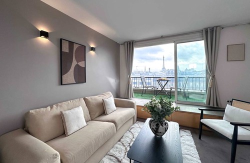 Faubourg-du-Roule Apartment | 28 m² Studio flat ∙ 3 guests