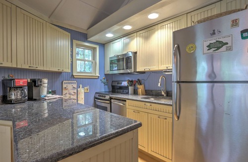 Night Heron Villa | 28 Night Heron - 2 Bedroom Villa with Comfy Sun Room & Easy Walk to Beach!