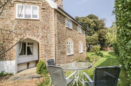 Thorington House | 28 Stone Cottage
