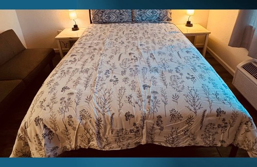 Brownsville Hotel | 28 - Work, Play, Stay