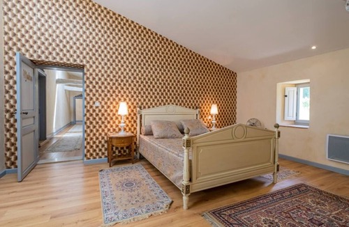 Saint-Pey-de-Castets Other | 280 years of existence!