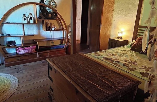 Navas House | 2800 Chemin du Landre