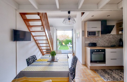 Saint-Vincent-sur-Jard House | 280m from the beach - Pool - Sleeps 4