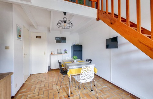 Saint-Vincent-sur-Jard House | 280m from the beach - Pool - Sleeps 4