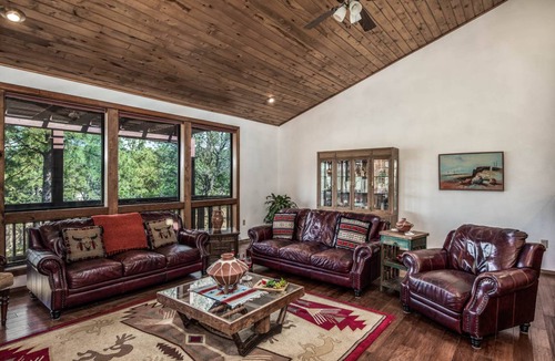 Ruidoso Cabin | 281 m² Cabin ∙ 5 bedrooms ∙ 10 guests