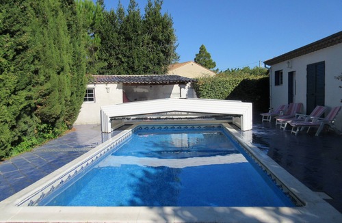 Espondeilhan Villa | 285 m² villa with 2500 m² enclosed and 9x4 swimming pool heated to 30°.