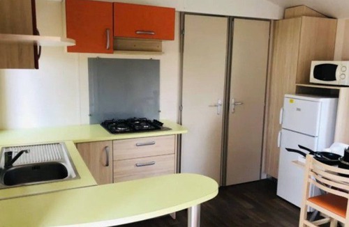 Massillargues-Attuech House | 28m² Mobile Home with Terrace for 4 People