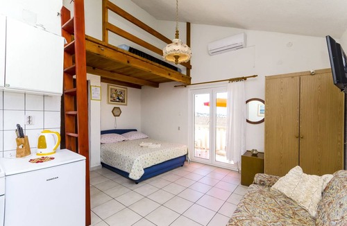 Rogoznica Apartment | 29 m² Apartment ∙ 3 guests
