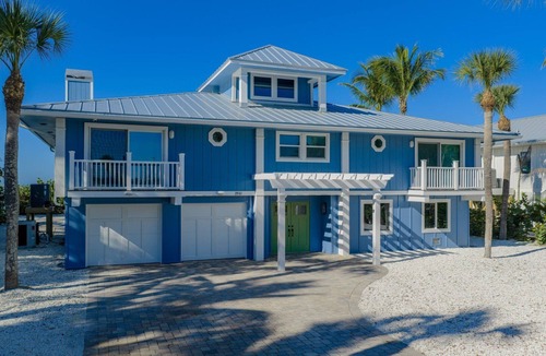 Boca Grande House | 2961 Shore Ln - 3 bed/3 bath - Pool Home - Gulf front!