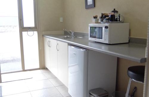 New Plymouth Hotel | 299 On Devon West