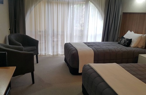 New Plymouth Hotel | 299 on Devon West