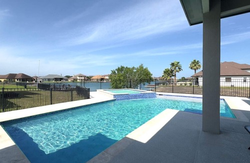 Robstown House | 299) Perfect for families!