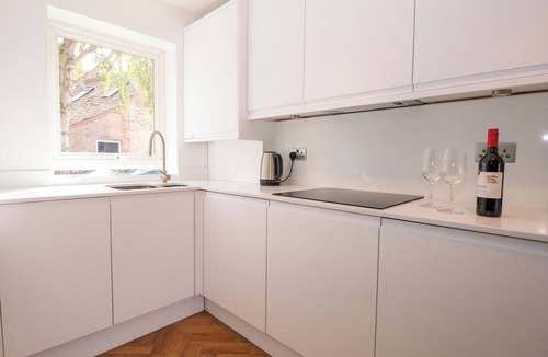 Langstone Cottage | 2A The Mews