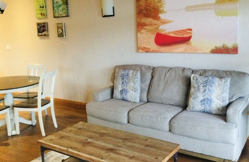 Muskoka Lakes House | 2B - 2 Bedroom in 4 Plex