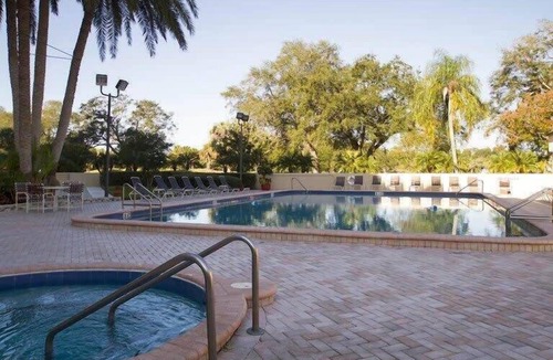 Clearwater Apartment | 2b/2b 90d rental, golf course + htd pool + hot tub