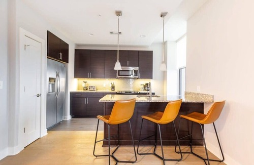 Downtown Baltimore Apartment | 2B/2BA Distinguished Apartment, Rooftop Pool & Gym