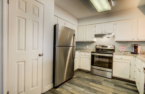 Miramar Beach Ski Chalet | 2B, Fore Shore!