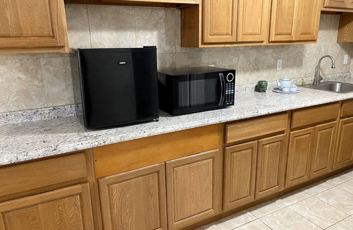 Parkside Apartment | 2B1B Private Suite in Sunset Free Street Parking