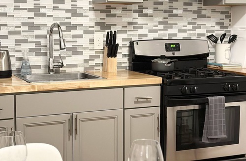 Wayland Apartment | 2B1B Summer Getaway,Private Kitchen! Brown&RISD