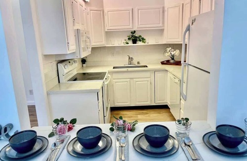 Mercer Island Apartment | 2b2b Mercer Island best location