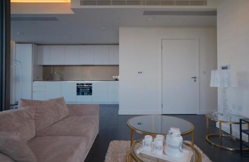 Moffat Apartment | 2b2b skyline flat&amazing view!