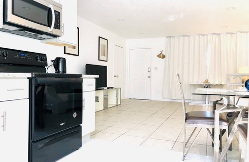 Beverly Green Apartment | 2BApartment,LasVegas,Strip,Pet-friendly,Lvcc,SALE,BestSpot,best