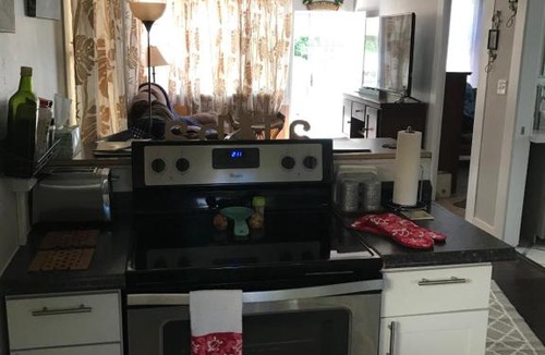 Wahiawa House | 2BD/1 BA HIDDEN GEM