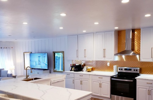 Central Oklahoma City House | 2Bd 2 ba Heated Pool&Hot Tub